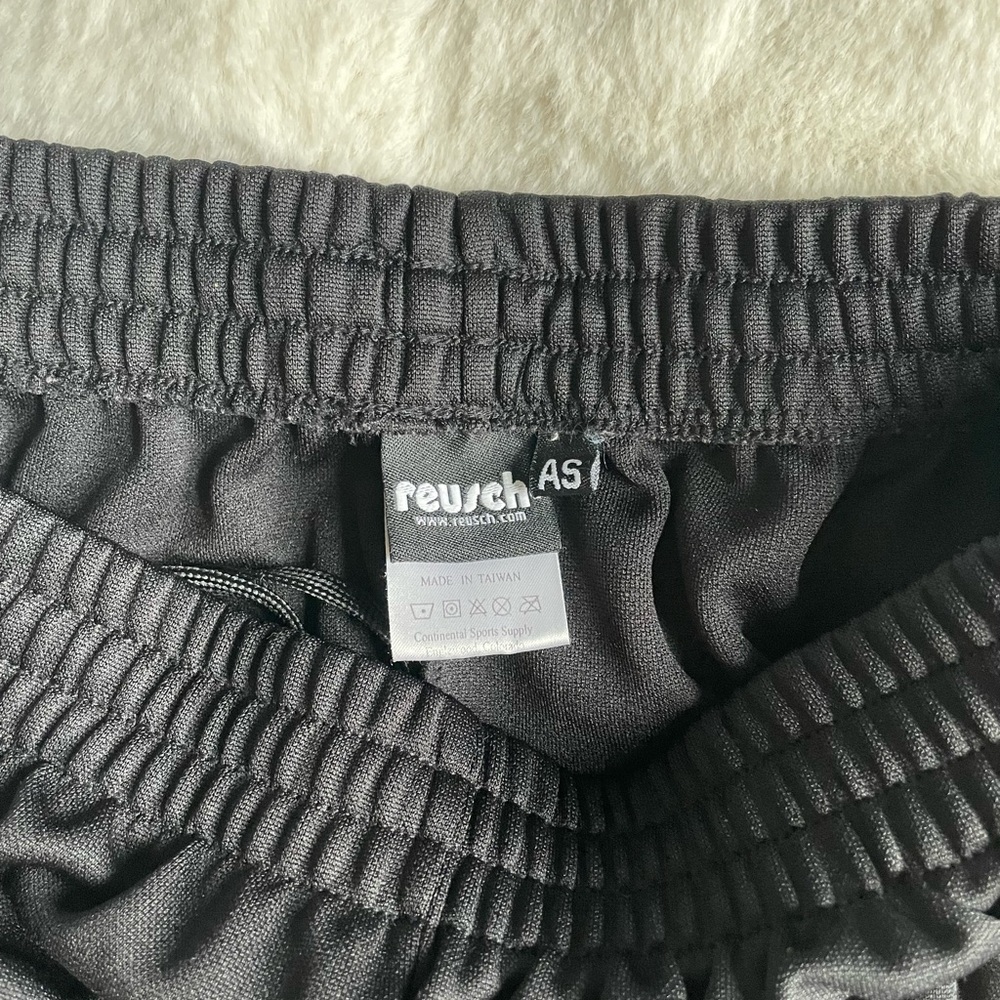 Reusch Men's Black Padded Goalkeeper Sweatpants - Picture 3 of 6